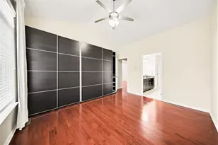 5608 Gallery Park Dr, Ann Arbor, MI 48103 - Photo 12