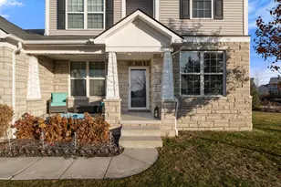 16089 Diamante Dr, Macomb, MI 48044 - Photo 4