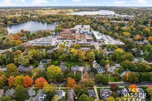 508 Cambridge Blvd SE, East Grand Rapids, MI 49506 - Photo 54