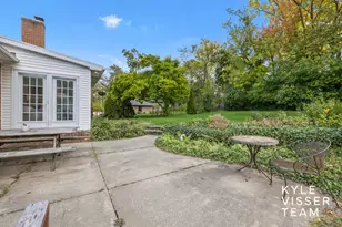 508 Cambridge Blvd SE, East Grand Rapids, MI 49506 - Photo 44