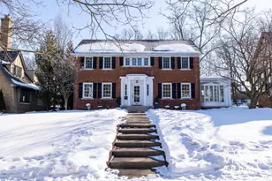 508 Cambridge Blvd SE, East Grand Rapids, MI 49506 - Photo 2