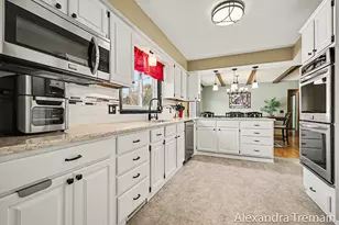 6325 8th Ave SW, Grandville, MI 49418 - Photo 8