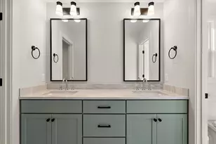 581 S Shore Dr, Holland, MI 49423 - Photo 30