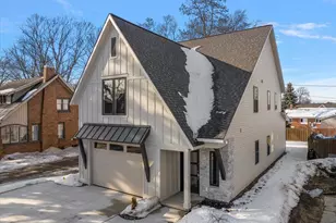 581 S Shore Dr, Holland, MI 49423 - Photo 4