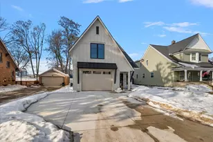 581 S Shore Dr, Holland, MI 49423 - Photo 2