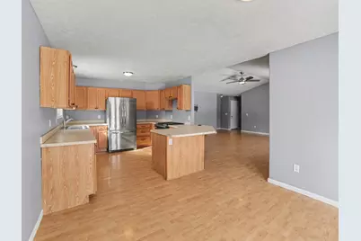 318 Meeking Street, Muskegon, MI 49442 - Photo 6