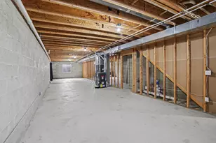 318 Meeking St, Muskegon, MI 49442 - Photo 14