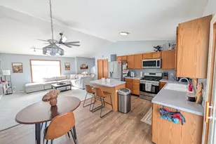 11752 Deerfield Dr, Ravenna, MI 49451 - Photo 12