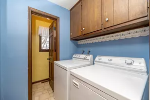 10798 Pleasant Lake Rd, Delton, MI 49046 - Photo 18