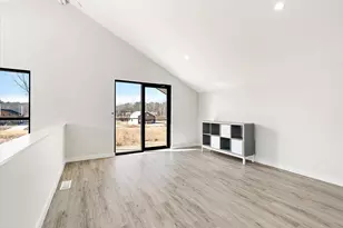 7400 Lake Solis Dr, Stevensville, MI 49127 - Photo 28