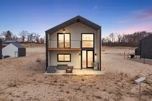 7400 Lake Solis Dr, Stevensville, MI 49127 - Photo 1