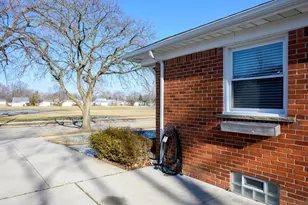 1320 Montrose Ave, Royal Oak, MI 48073 - Photo 28