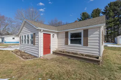 125 Edgewater Drive, Michigan Center, MI 49254 - Photo 2