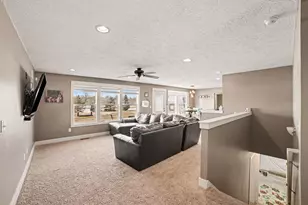 2352 Sandstone Dr, Mount Pleasant, MI 48858 - Photo 8