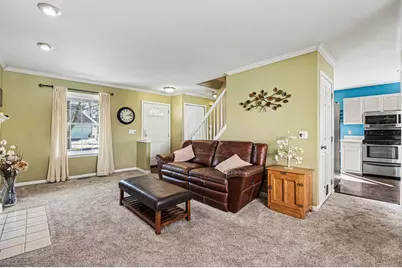 810 Yorick Path, Wixom, MI 48393 - Photo 6