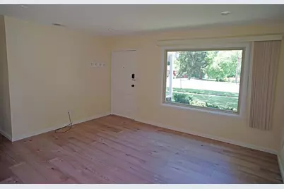 1052 N Maple Road, Ann Arbor, MI 48103 - Photo 4