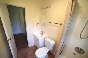 1052 N Maple Rd, Ann Arbor, MI 48103 - Photo 14