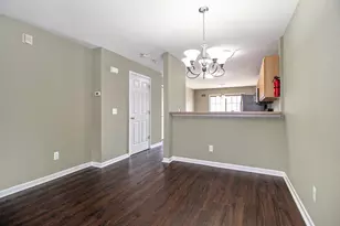 39459 Springwater Dr, Northville, MI 48168 - Photo 10