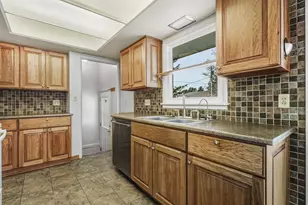 718 Sunset Ln, Cadillac, MI 49601 - Photo 10