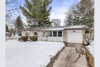 718 Sunset Lane, Cadillac, MI 49601 - Photo 6