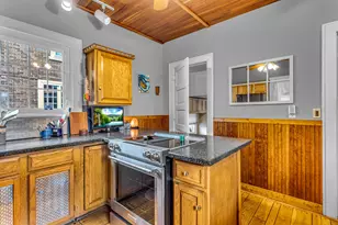 218 4th St, Jackson, MI 49201 - Photo 10