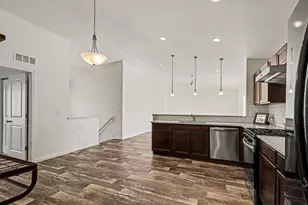 1041 Cooley Mill Ln, Vicksburg, MI 49097 - Photo 6