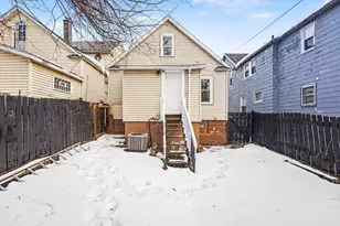 908 Hall St SE, Grand Rapids, MI 49507 - Photo 16