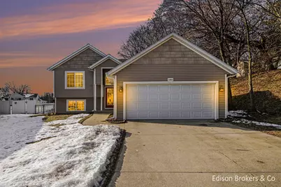 1005 Houseman Avenue NE, Grand Rapids, MI 49503 - Photo 24