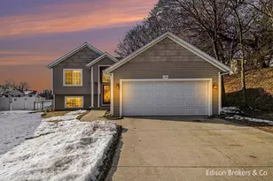 1005 Houseman Ave NE, Grand Rapids, MI 49503 - Photo 24