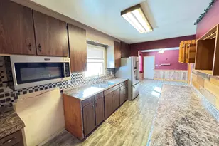 3334 W Glendora Rd, Three Oaks, MI 49128 - Photo 4