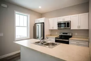 501 Fenimore Ave, Kalamazoo, MI 49048 - Photo 6