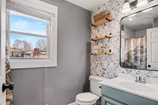 143 S 160th Ave, Holland, MI 49424 - Photo 6