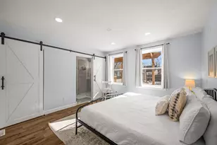 624 Erie St, South Haven, MI 49090 - Photo 28