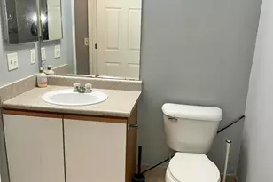 873 Amanda Ln, Pontiac, MI 48340 - Photo 10