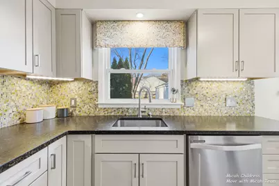 1019 Drexel Drive NE, Grand Rapids, MI 49505 - Photo 12