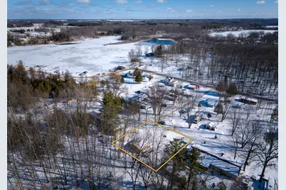 301 Shady Lane, Six Lakes, MI 48886 - Photo 10