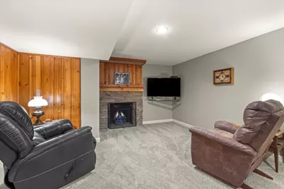 21687 Shiawassee Drive, Cassopolis, MI 49031 - Photo 46