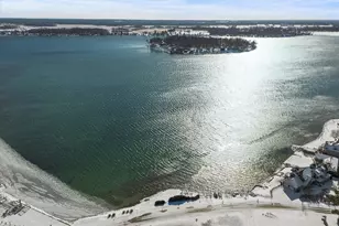 21687 Shiawassee Dr, Cassopolis, MI 49031 - Photo 8