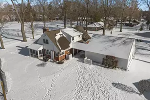 21687 Shiawassee Dr, Cassopolis, MI 49031 - Photo 6