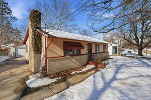 1465 Laughlin Dr NW, Grand Rapids, MI 49504 - Photo 4