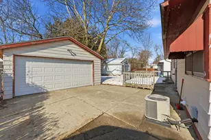 1465 Laughlin Dr NW, Grand Rapids, MI 49504 - Photo 2