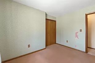 1465 Laughlin Dr NW, Grand Rapids, MI 49504 - Photo 16