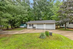 6830 E Carrigan Dr, Newaygo, MI 49337 - Photo 26