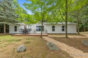 6830 E Carrigan Dr, Newaygo, MI 49337 - Photo 28