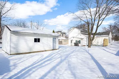 418 Elm Street SE, Lowell, MI 49331 - Photo 6