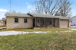 1043 Rose St, Marshall, MI 49068 - Photo 2