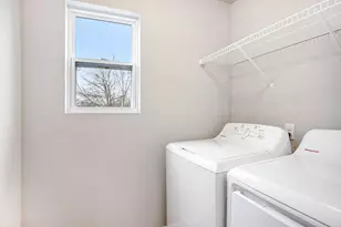 2457 Stratton Rd, Benton Harbor, MI 49022 - Photo 10