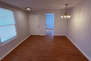 129 Brown St SW, Grand Rapids, MI 49507 - Photo 2