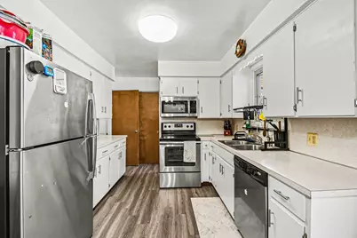 5541 Bonnie Avenue SE, Kentwood, MI 49508 - Photo 8