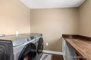 68199 Sassafras St, Edwardsburg, MI 49112 - Photo 16